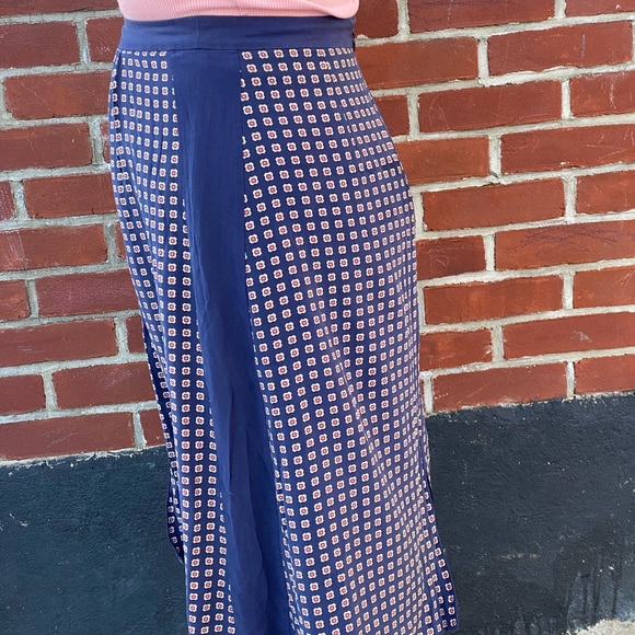 MADEWELL Women's Navy Blue & Paprika Print Silk Skirt Sz 6 - Picture 5 of 8